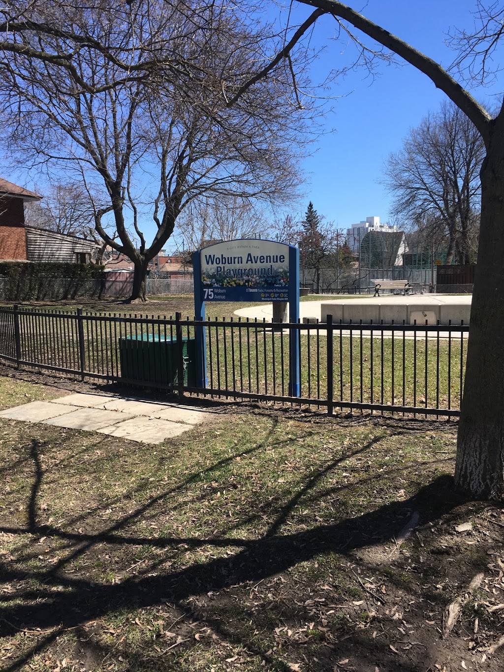 Woburn Avenue Playground | 75 Woburn Ave, Toronto, ON M5M 1K5, Canada | Phone: (416) 338-4386