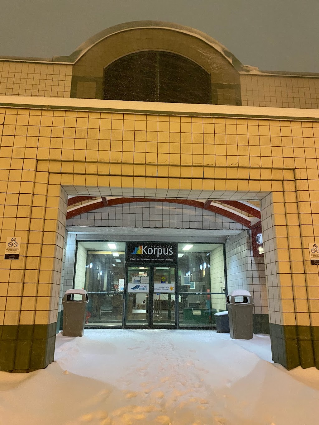 Centre DEducation Des Adultes Les Berges | 2100 Rue Cunard, Laval, QC H7S 2G5, Canada | Phone: (450) 662-7000
