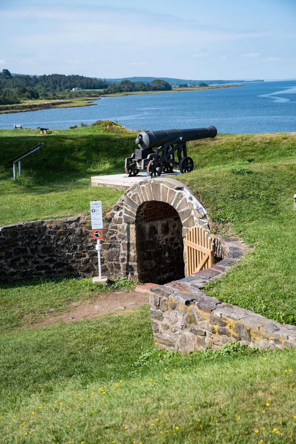 Fort Anne National Historic Site | 323 St George St, Annapolis Royal, NS B0S 1A0, Canada | Phone: (902) 532-2321