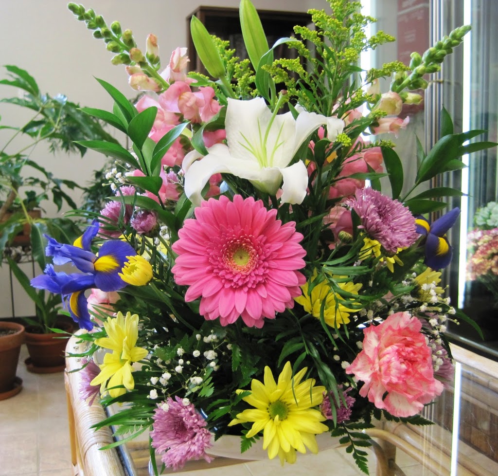 One To One Flowers Ltd. | 1960 Lawrence Ave E, Scarborough, ON M1R 2Z1, Canada | Phone: (416) 285-9579