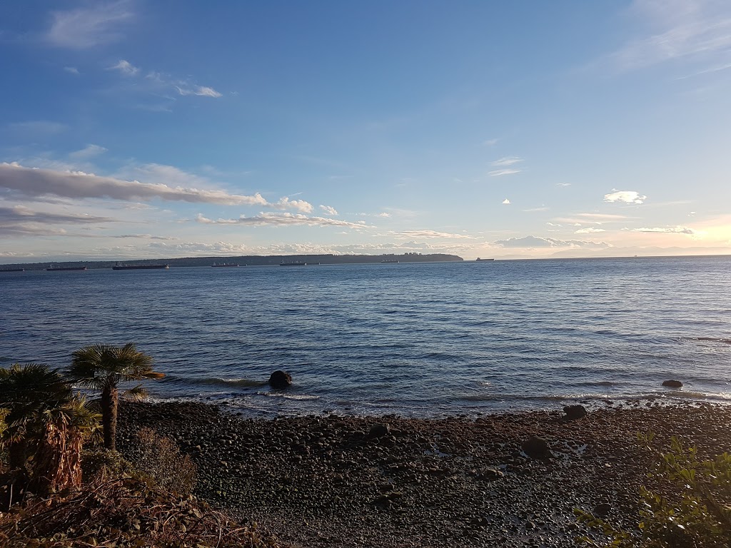 Altamont Beach Park | 2930 Park Ln, West Vancouver, BC V7V 1E9, Canada