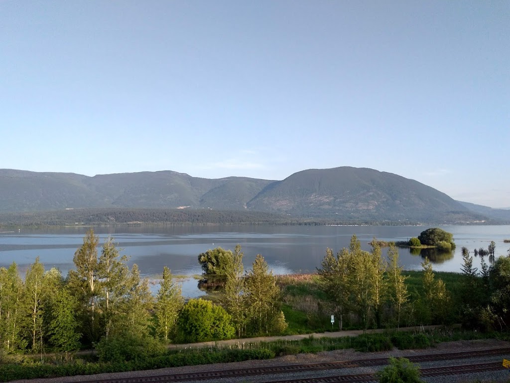 Club Shuswap Golf Resort | 5751 Trans-Canada Hwy NE, Canoe, BC V0E 1K0, Canada | Phone: (250) 832-7345