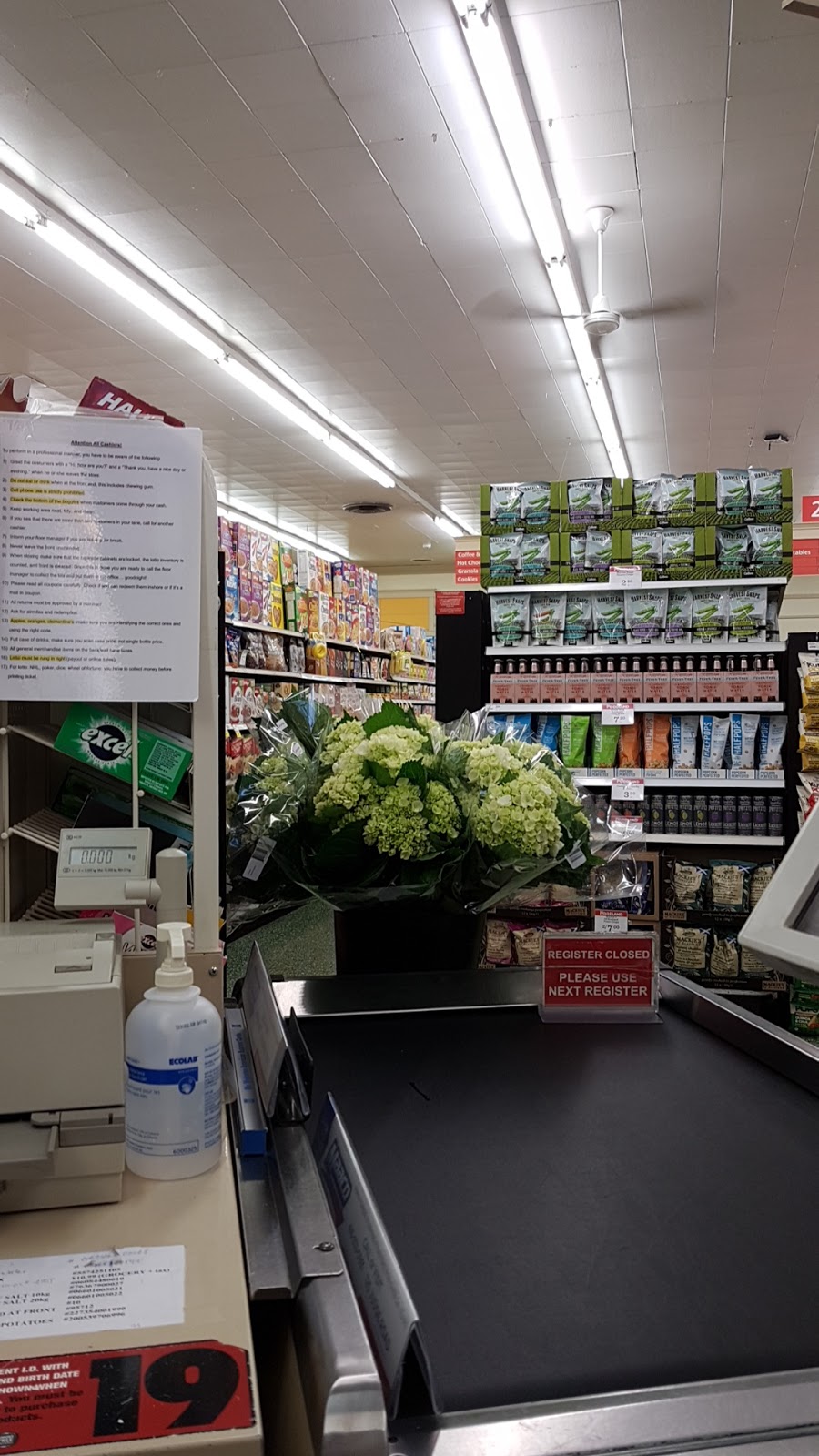 Foodland - Toronto | 1500 Islington Ave, Etobicoke, ON M9A 3L8, Canada | Phone: (416) 233-0621