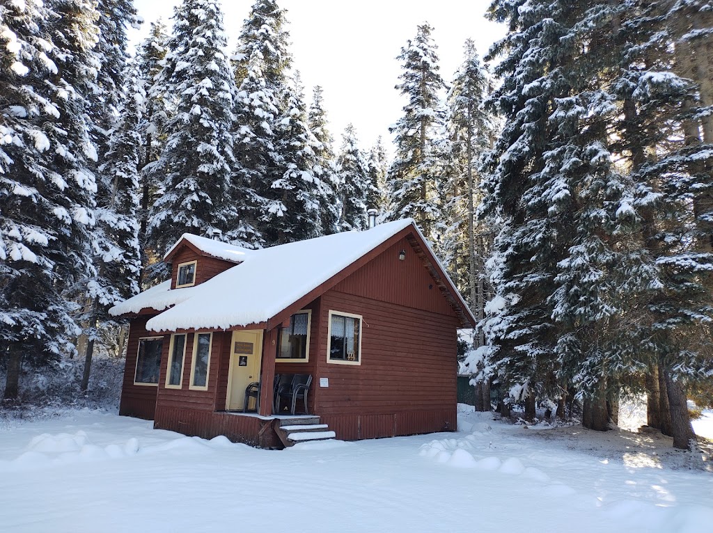 Coquihalla Lakes Lodge | 35600 Coquihalla Lakes Rd, Merritt, BC V1K 1B8, Canada | Phone: (250) 378-2096