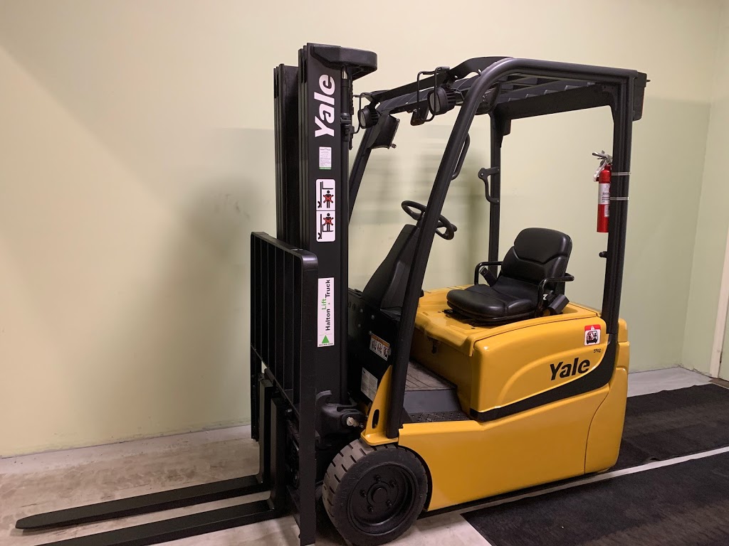 Halton Lift Truck | 1054 South Service Rd E, Oakville, ON L6J 2X7, Canada | Phone: (905) 858-3460