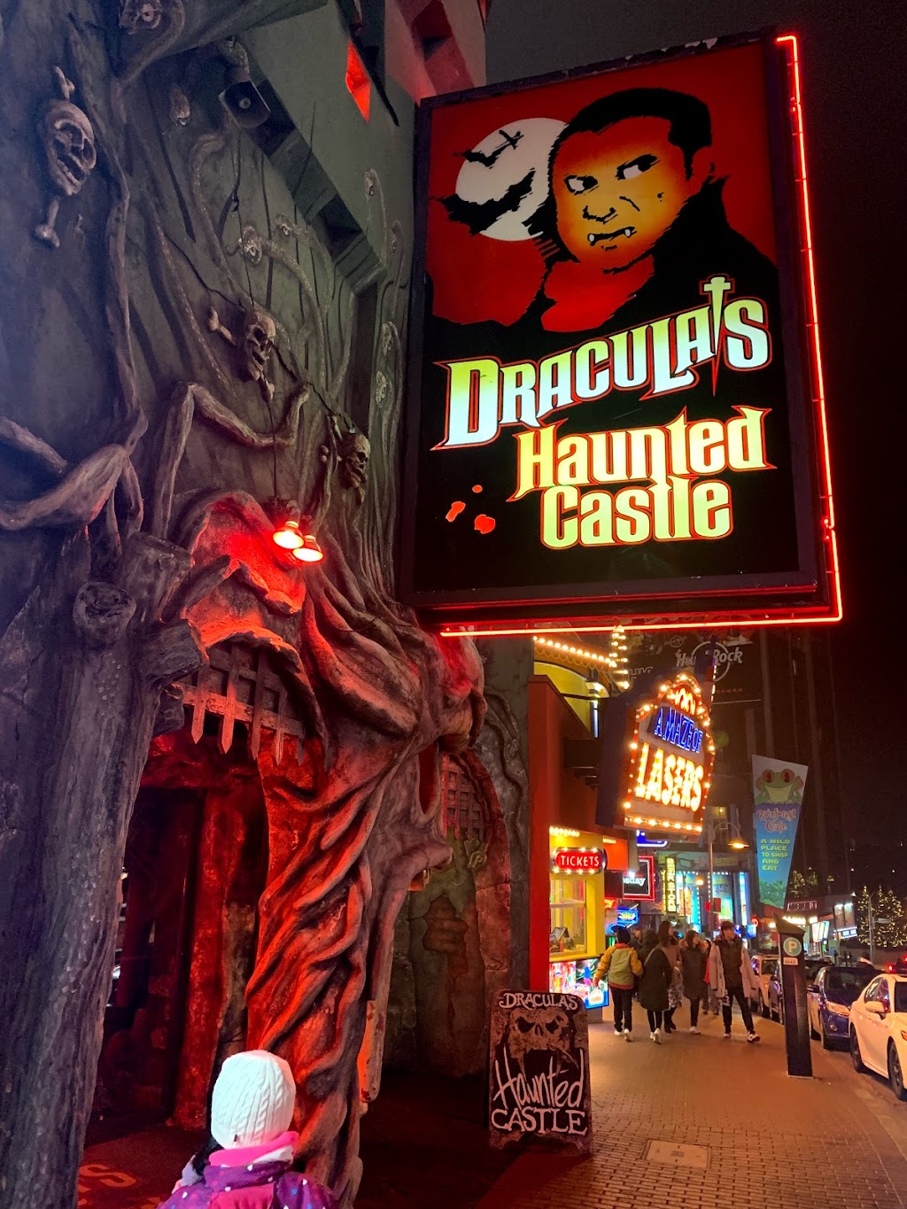 Castle Dracula Wax Museum | 4933 Clifton Hill, Niagara Falls, ON L2G 3N5, Canada | Phone: (905) 357-1282