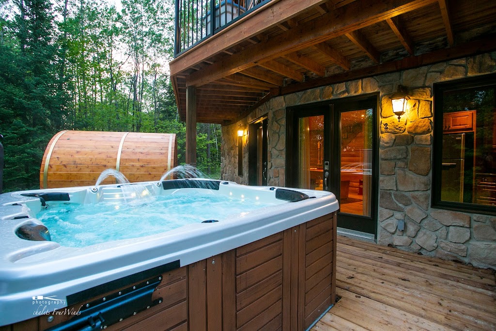 Chalet Kanata | 143 Pavillon-Kanata, Amherst, QC J0T 2L0, Canada | Phone: (438) 990-1077