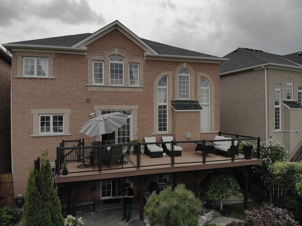 Royal Deck Builder Vaughan | 69 Starling Blvd, Woodbridge, ON L4H 2H2, Canada | Phone: (647) 478-3495