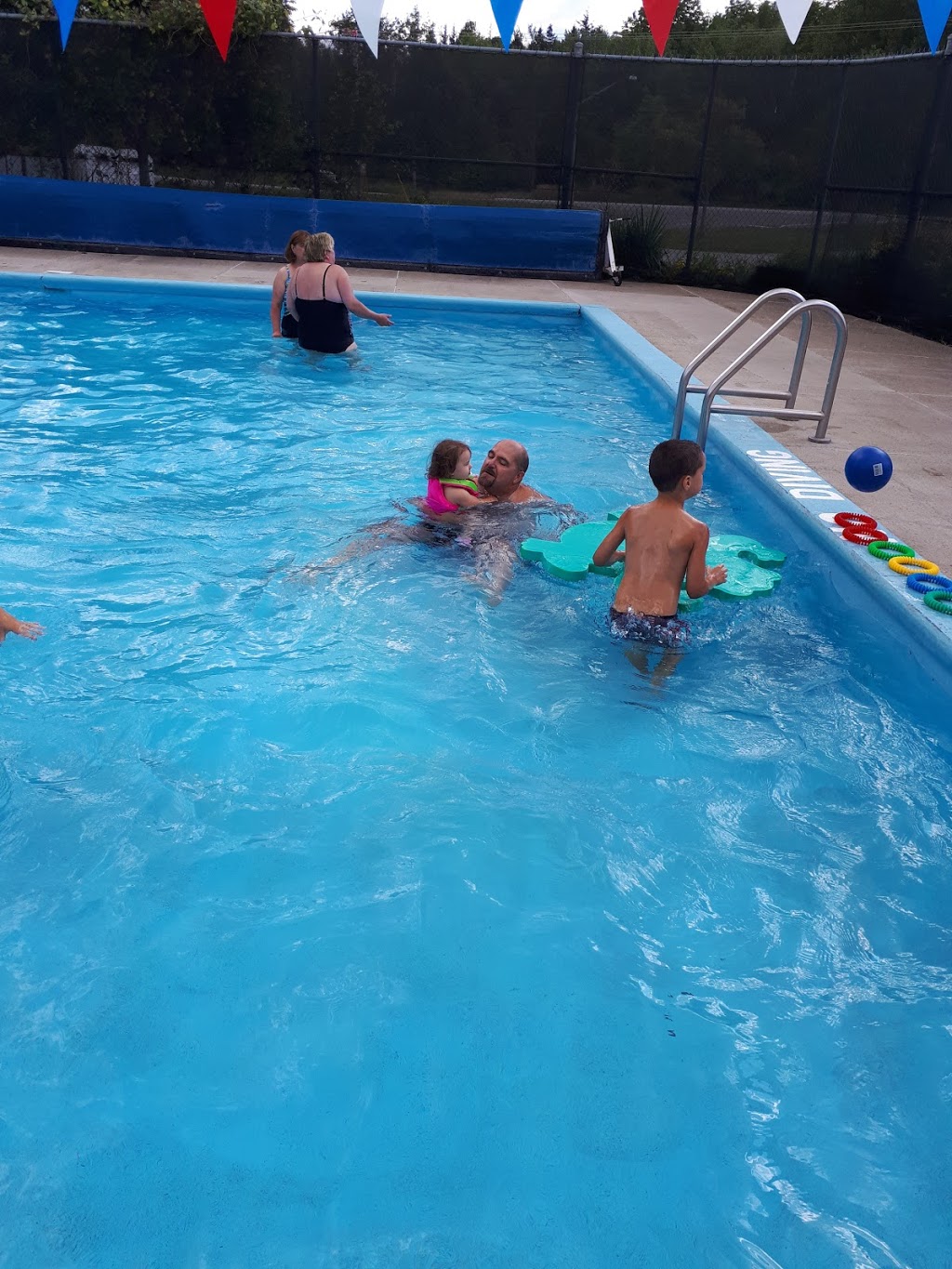 Hampton Community Pool | 808 Main St, Hampton, NB E5N 6E1, Canada | Phone: (506) 832-6423