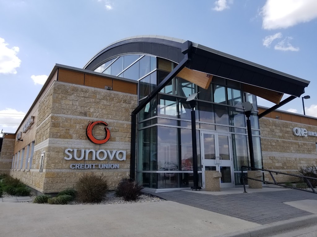 Sunova Credit Union | 40 CO-OP Dr Unit 2, Oakbank, MB R0E 1J0, Canada | Phone: (204) 444-4400