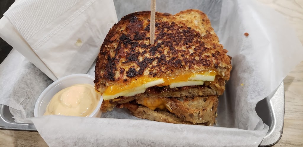 The Grilled Cheese Effect | 27-31 Mechanic St, Paris, ON N3L 1K2, Canada