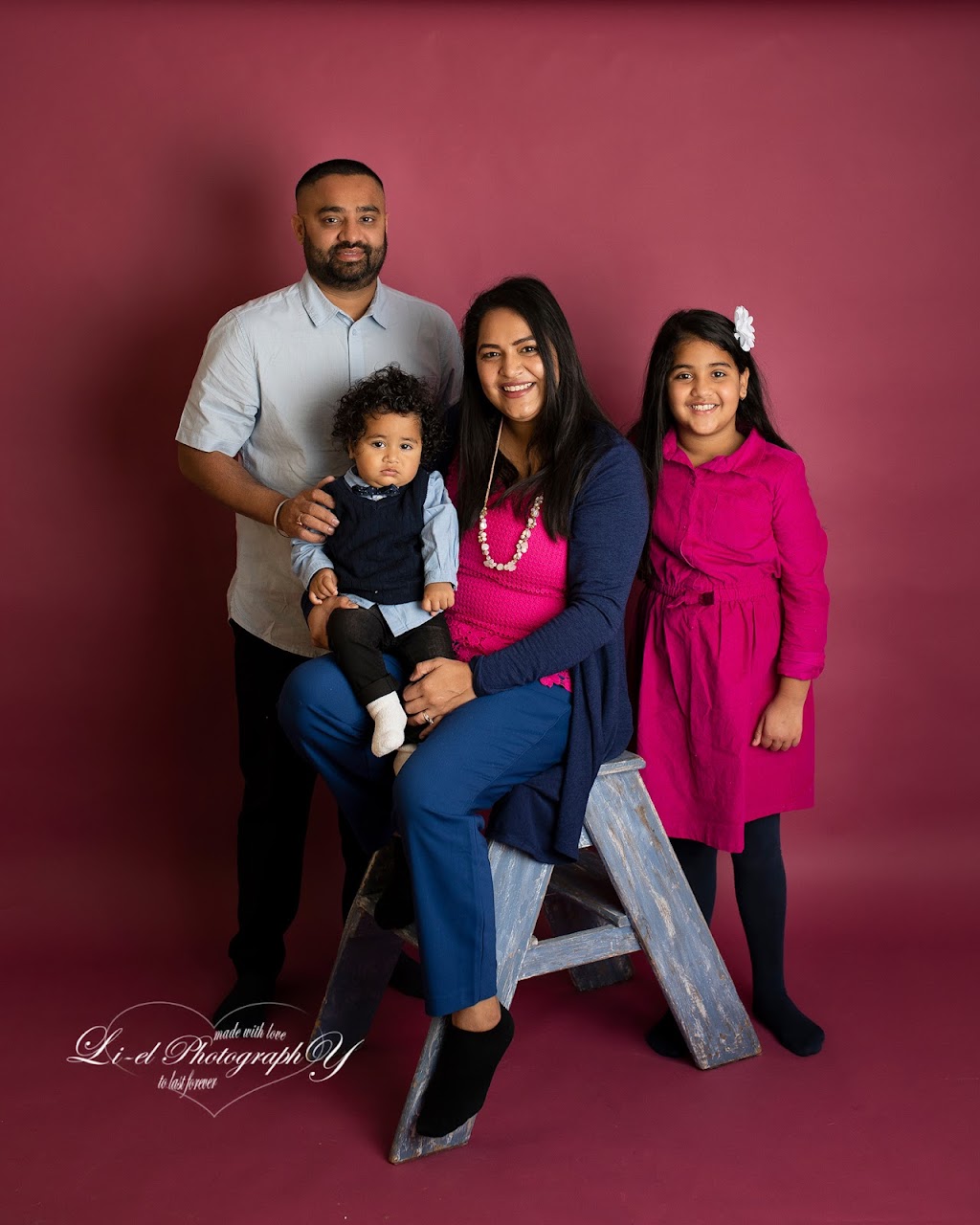 Li-el Photography | 35 Reunion Grove NW, Airdrie, AB T4B 0Y9, Canada | Phone: (780) 236-6018