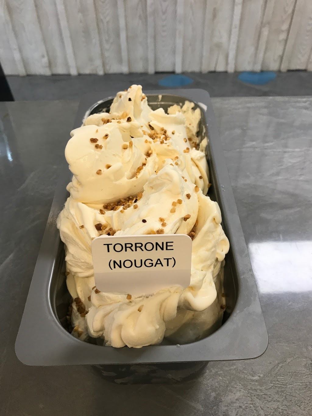 Gelato des Mesanges | 1847 Boulevard Perrot #300, Notre-Dame-de-lÎle-Perrot, QC J7V 7P2, Canada | Phone: (438) 240-2000