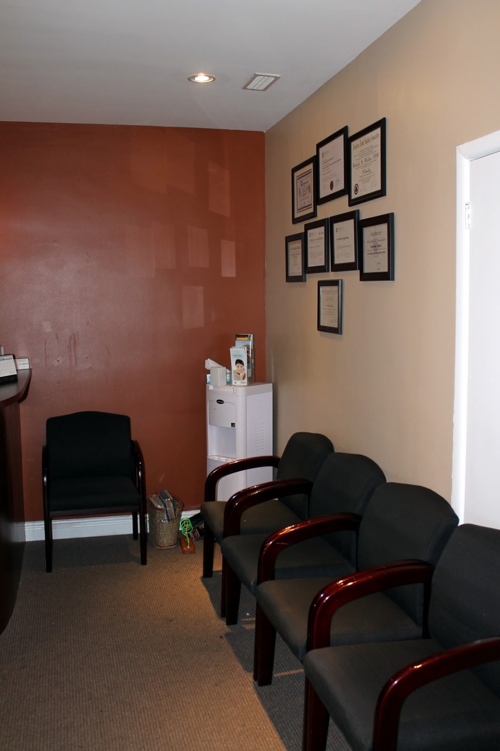 Pearl Dental Care | 205 Queen St S, Mississauga, ON L5M 1L4, Canada | Phone: (905) 826-3363