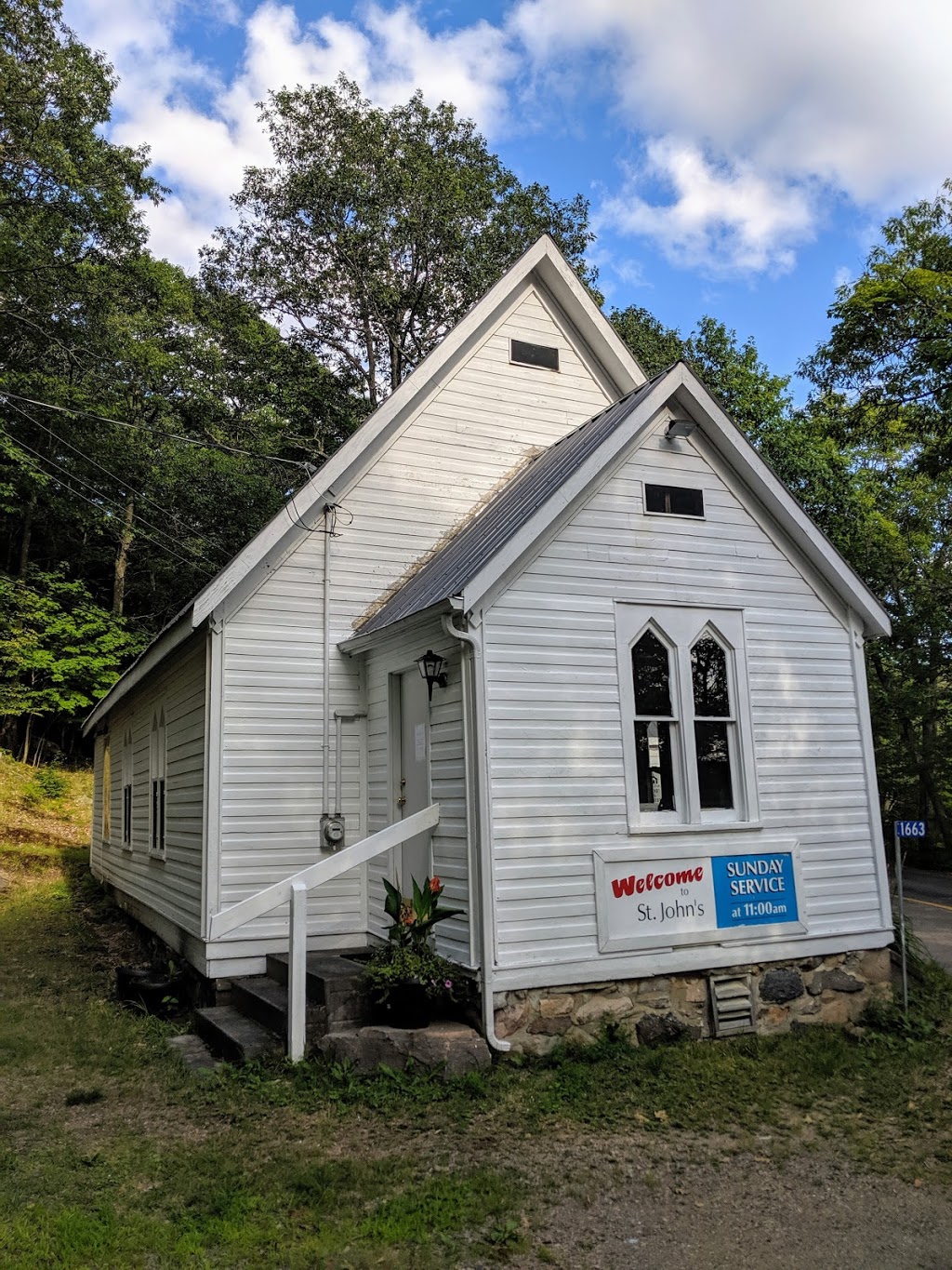St Johns Anglican Church | 1663 Fox Point Rd, Dwight, ON P0A 1H0, Canada | Phone: (705) 641-8787