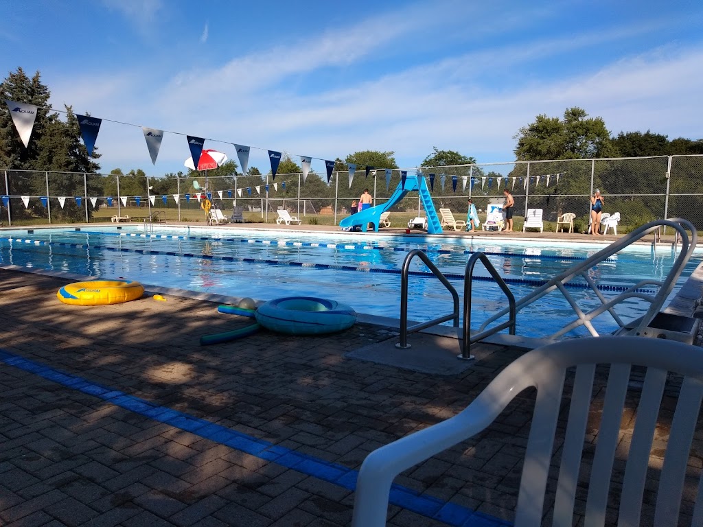 Falgarwood Pool, Outdoor (June to September) | 1349 Gainsborough Dr, Oakville, ON L6H 2H7, Canada | Phone: (905) 844-4862