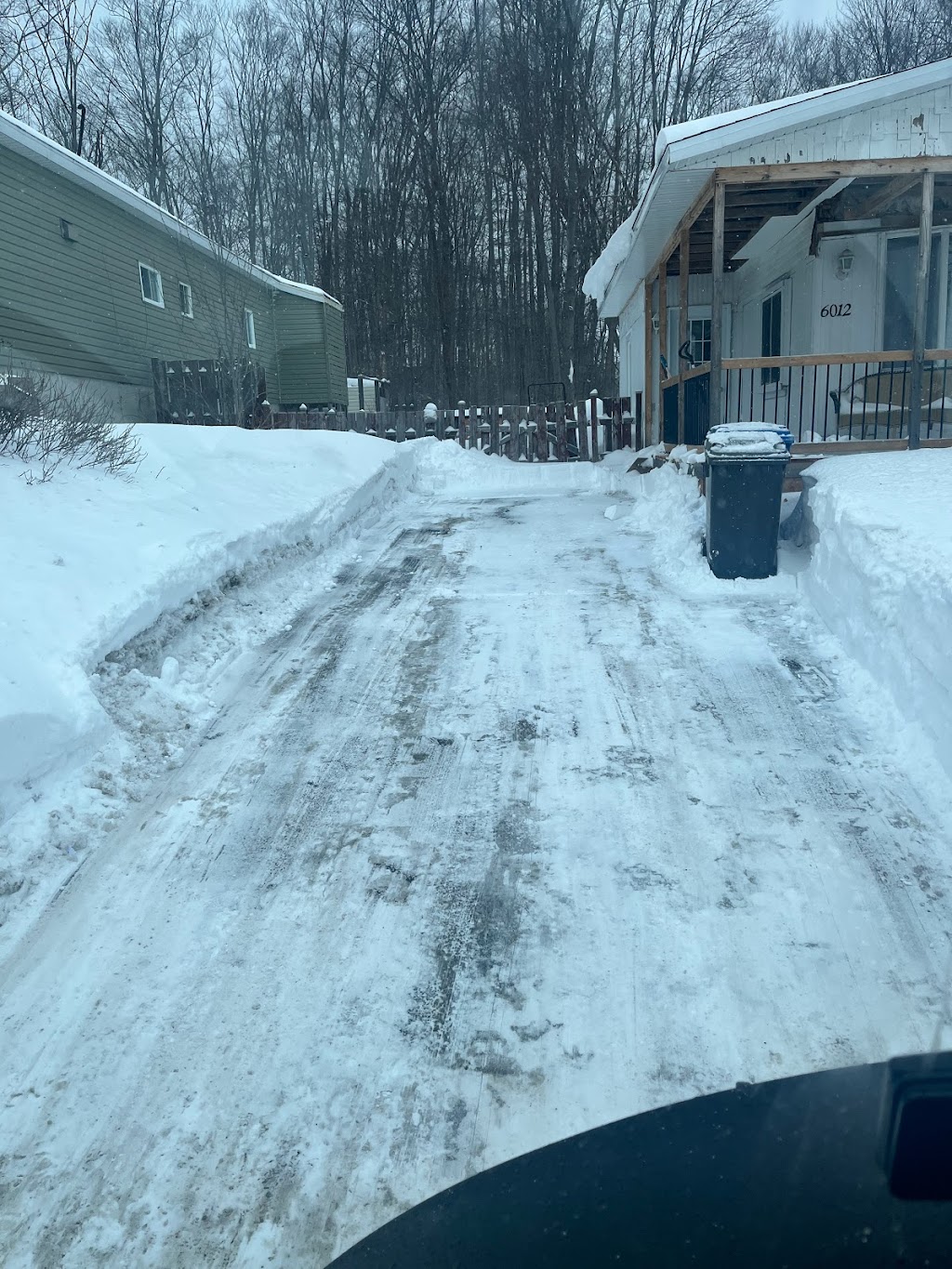 Déneigement St Émile, résidentiel/commercial | 1916 Av. Lapierre, Québec, QC G3E 1L6, Canada | Phone: (418) 849-3030