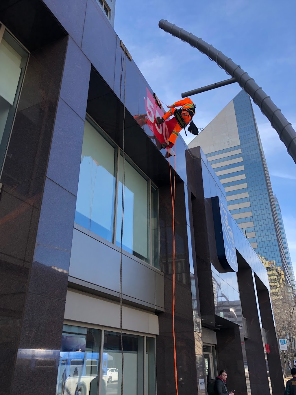 Hi-Vis Media Installations | 1412 75 St SW, Edmonton, AB T6X 0C7, Canada | Phone: (780) 203-3005