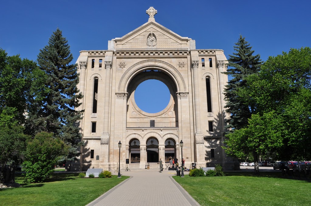 Saint Boniface Cathedral | 180 Avenue de la Cathedrale, Winnipeg, MB R2H 0H7, Canada | Phone: (204) 233-7304