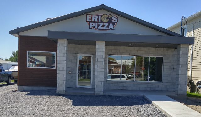 Erics Pizza | 659 St Isidore Rd, Casselman, ON K0A 1M0, Canada | Phone: (613) 764-0333