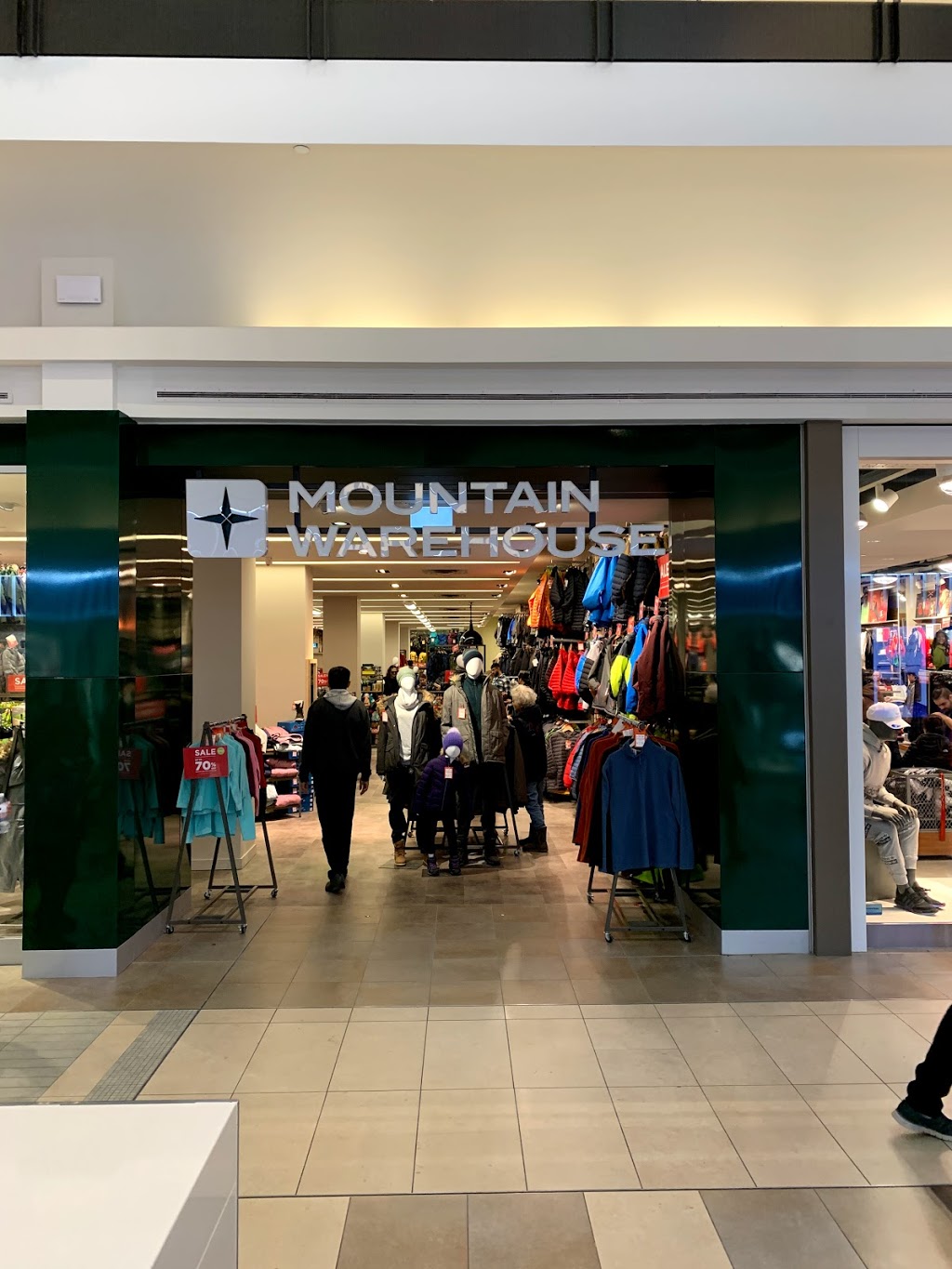 Mountain Warehouse | 1800 Sheppard Ave E Unit 0173, North York, ON M2J 5A7, Canada | Phone: (416) 773-0552