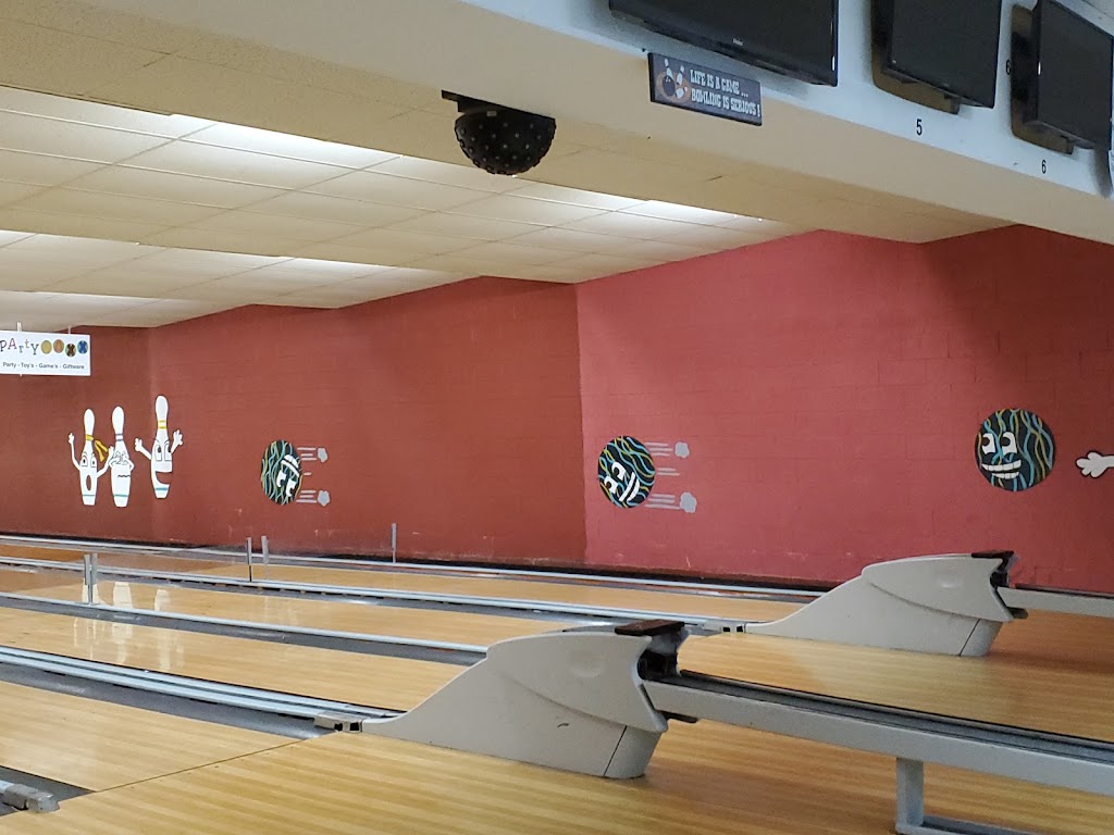 Heartland Bowling | 4601 59 St SS 1, Stettler, AB T0C 2L1, Canada | Phone: (403) 742-3149