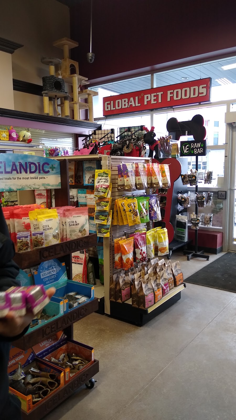 Global Pet Foods | 2369 Brimley Rd Unit 1, Scarborough, ON M1S 3L6, Canada | Phone: (416) 298-0028