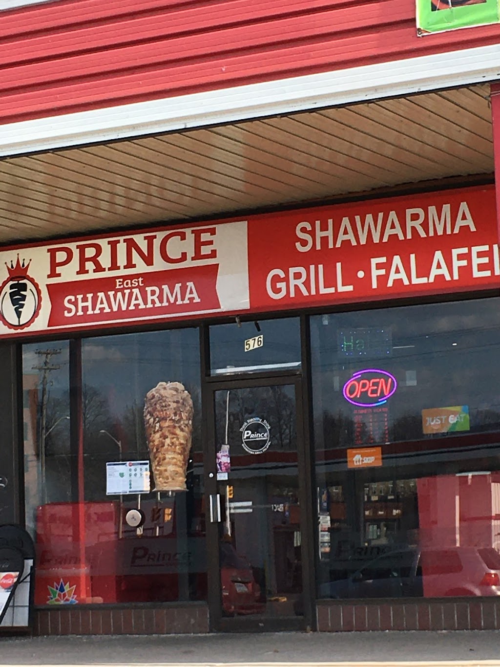 Prince East Shawarma and Grill | 576 Montréal Rd, Ottawa, ON K1K 0T9, Canada | Phone: (613) 740-0888