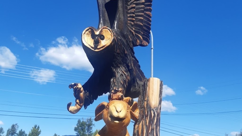 BEARS DEN CHAINSAW CARVINGS | 3710 Trans-Canada Hwy, Salmon Arm, BC V1E 3K1, Canada | Phone: (250) 515-0869