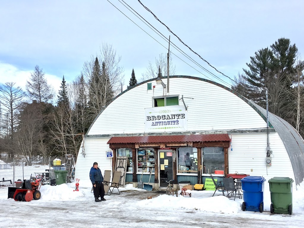 Le coin des découvertes ( brocante / friperie ) | 159 QC-321, Chénéville, QC J0V 1E0, Canada | Phone: (819) 983-8032