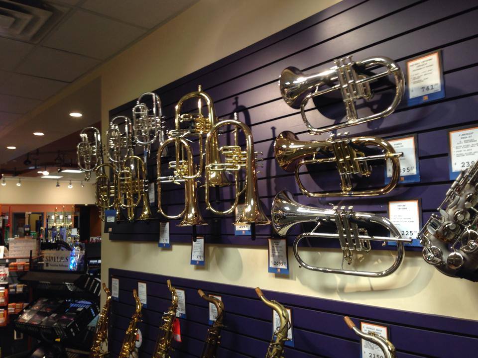 Long & McQuade Musical Instruments | 925 Bloor St W, Toronto, ON M6H 1L5, Canada | Phone: (416) 588-7886