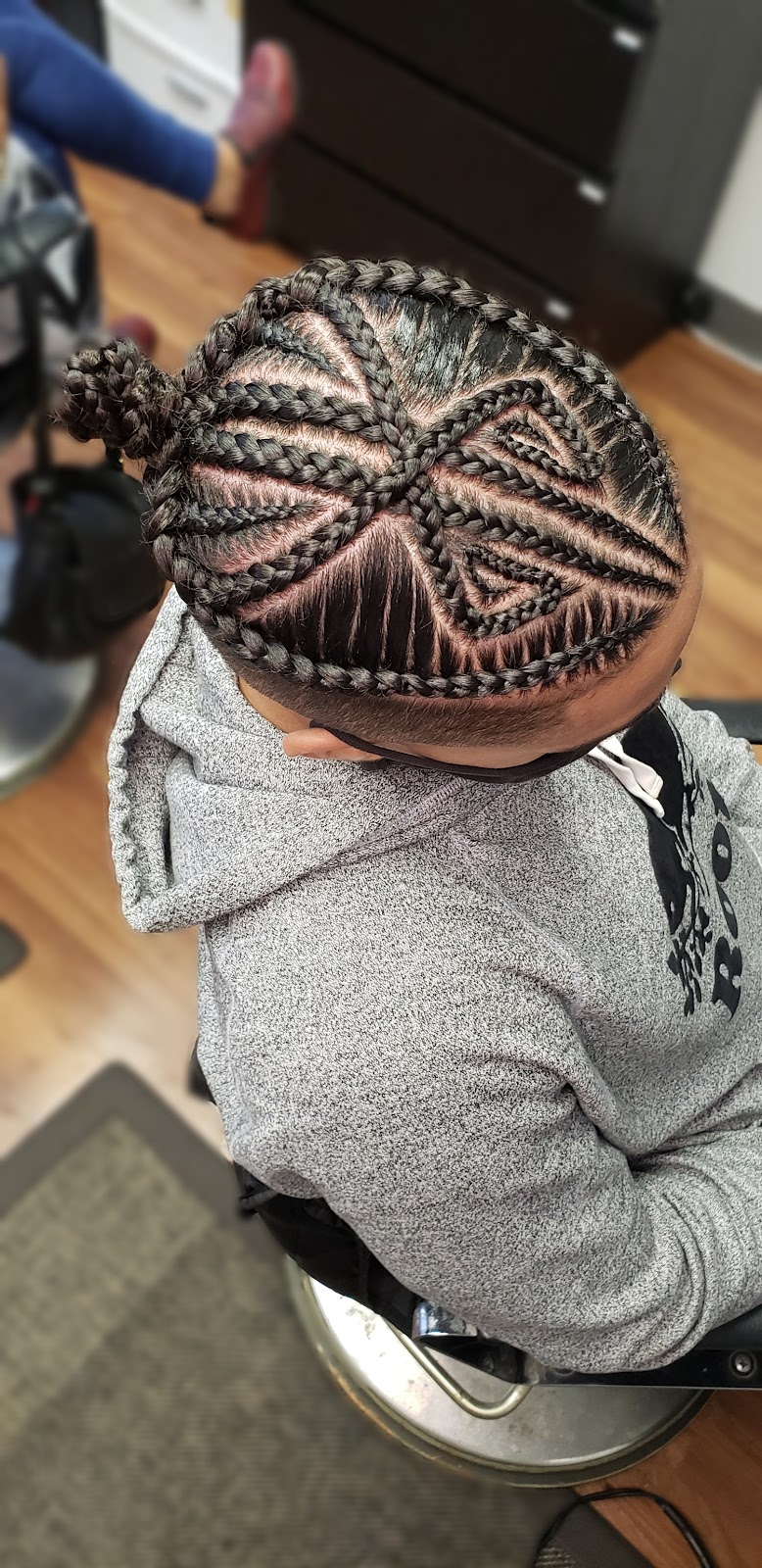 Braided bellas | 5328 89 St NW, Edmonton, AB T6E 5P9, Canada | Phone: (587) 712-3636