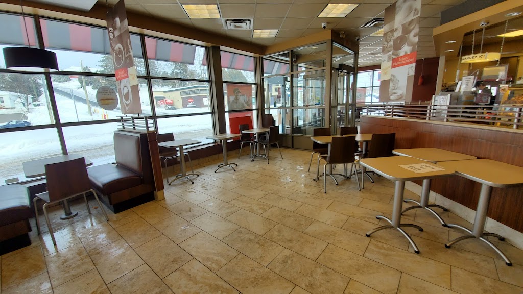 Tim Hortons | 245 Rue Principale E, Sainte-Agathe-des-Monts, QC J8C 1K8, Canada | Phone: (819) 326-4759