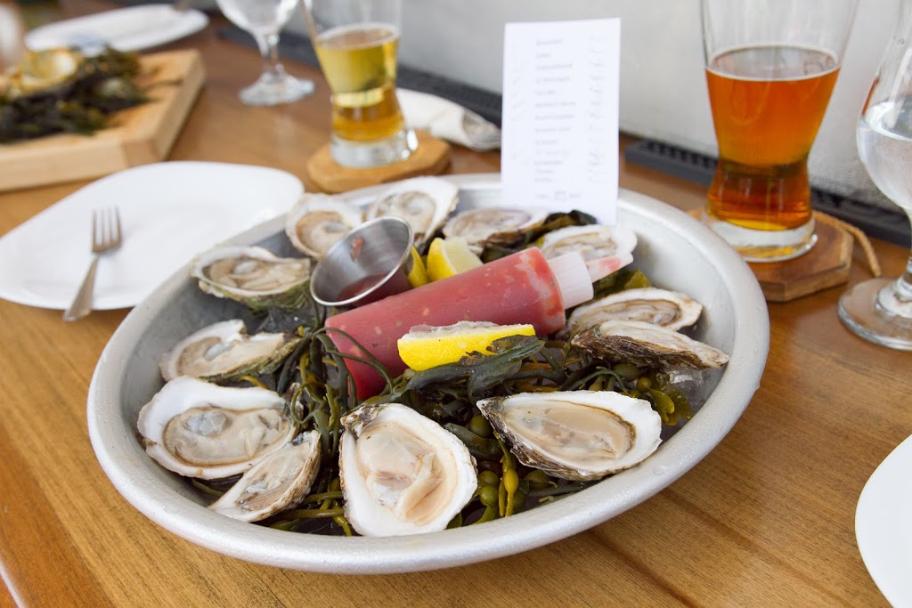 The Half Shell Oysters & Seafood | 108 Montague St, Lunenburg, NS B0J 2C0, Canada | Phone: (902) 634-8503