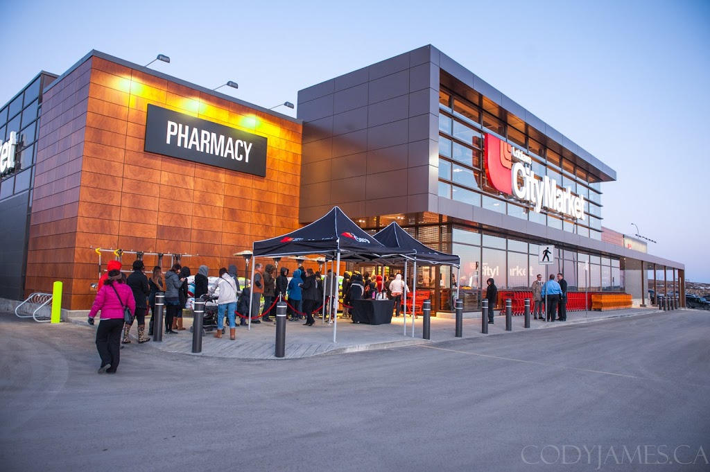 Loblaws City Market | 10 Sage Hill Plaza NW, Calgary, AB T3R 0H0, Canada | Phone: (587) 755-6966