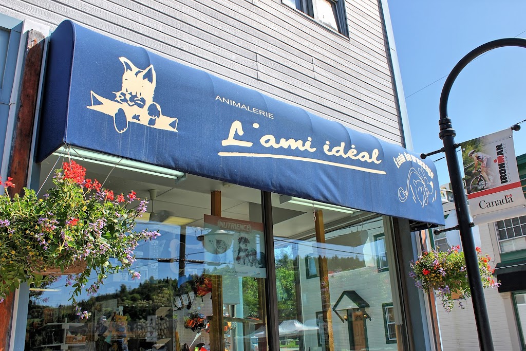 Animalerie LAmi Idéal | 768 Rue de St Jovite, Mont-Tremblant, QC J8E 3J8, Canada | Phone: (819) 425-2320