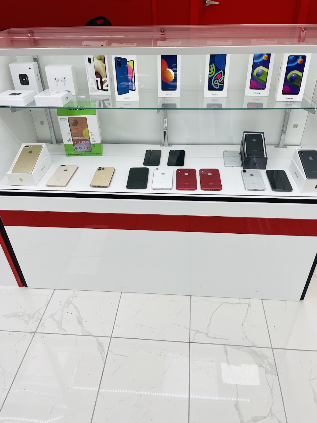 IFix Cellphone | Brentwood village shopping center 322, 3630 Brentwood Rd NW, Calgary, AB T2L 1K8, Canada | Phone: (403) 452-1118