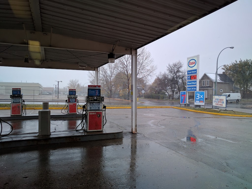 Esso | 2626 7th Ave, Regina, SK S4T 7V8, Canada | Phone: (306) 352-7245