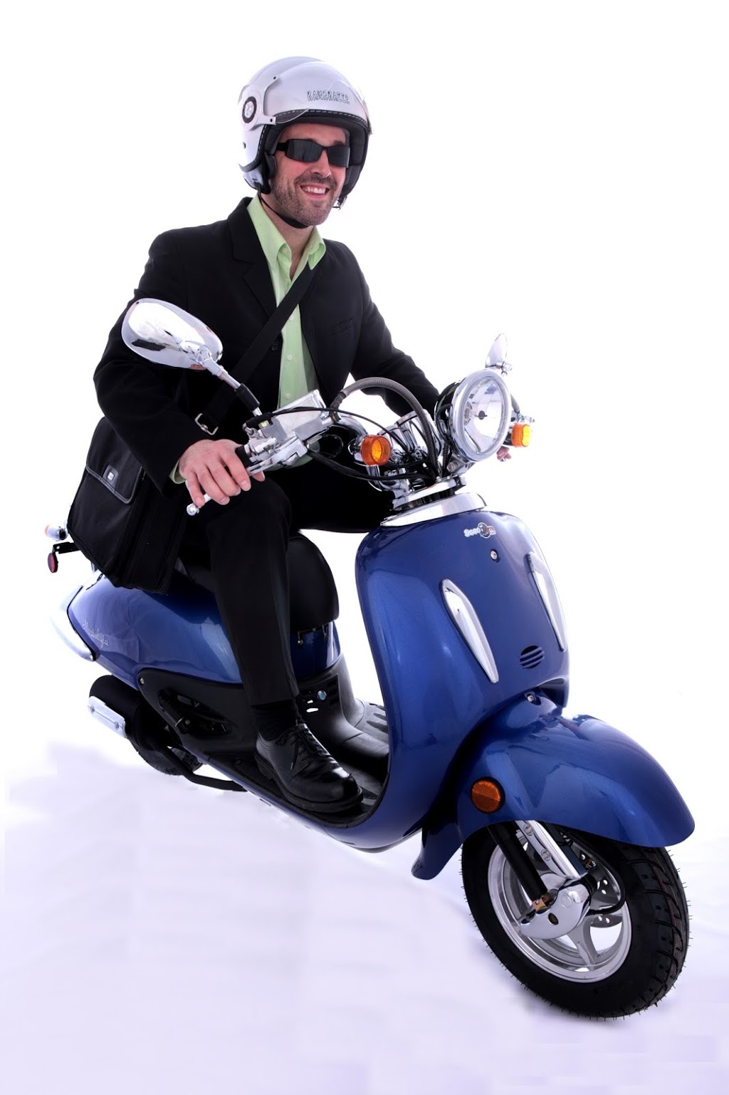 Scooter Bazoo | 544 Boulevard des Laurentides, Laval, QC H7G 2V4, Canada | Phone: (450) 668-5641