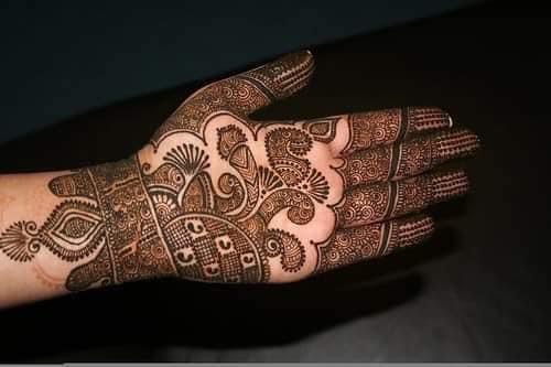 Henna artist | Heartview Rd, Brampton, ON L6Z 0C9, Canada | Phone: (416) 540-1237