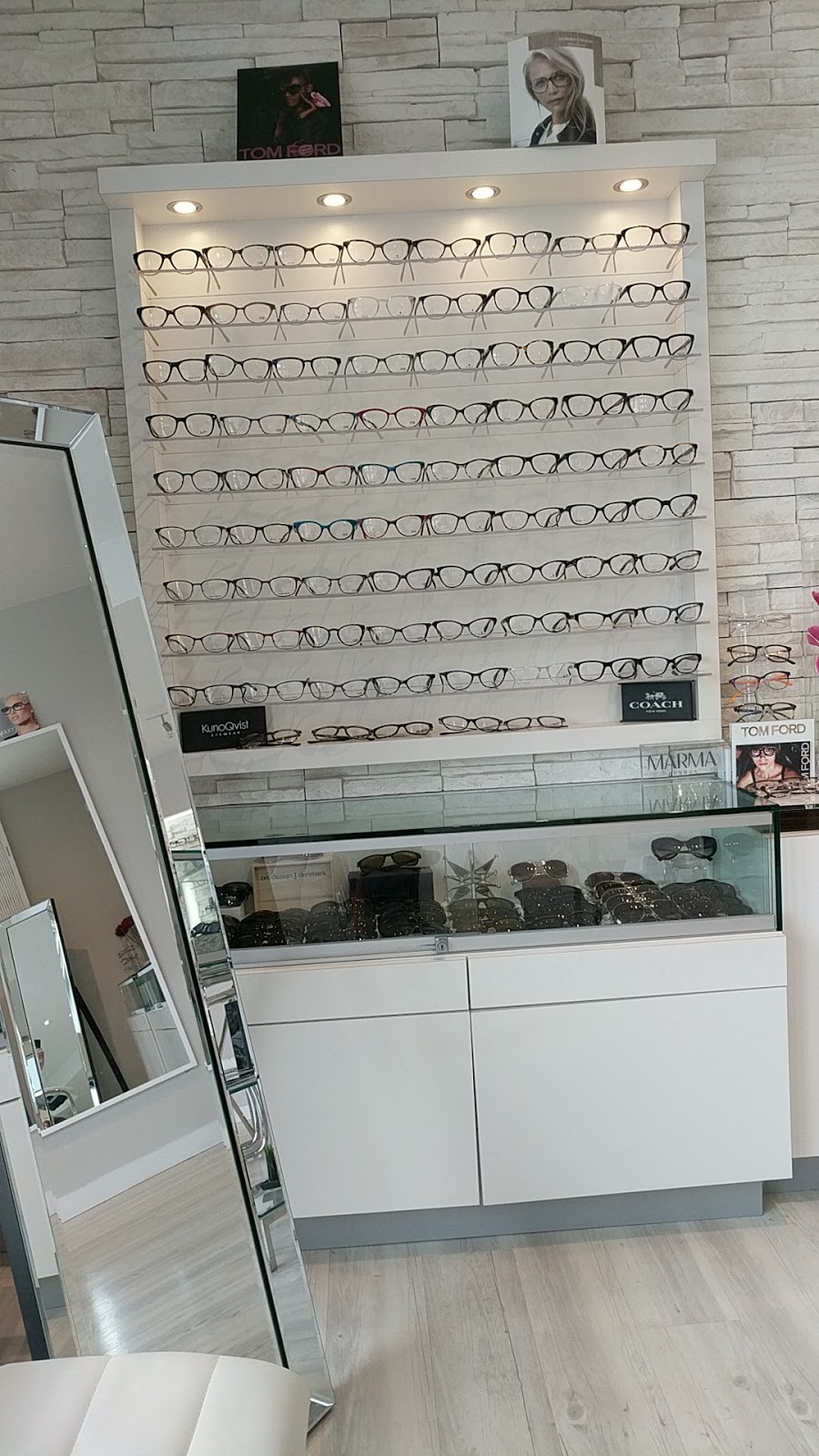 Moda Optometry & Eyewear | 530 N Service Rd, Grimsby, ON L3M 0C9, Canada | Phone: (905) 309-6632