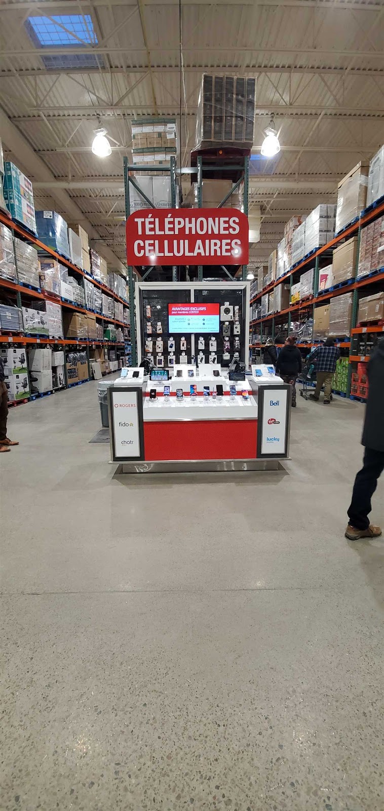 SANS-FIL etc. | Téléphones cellulaires et forfaits mobiles | Kiosque sans fil de Costco, 2500 Bd Talbot, Chicoutimi, QC G7H 5B1, Canada | Phone: (418) 543-5651