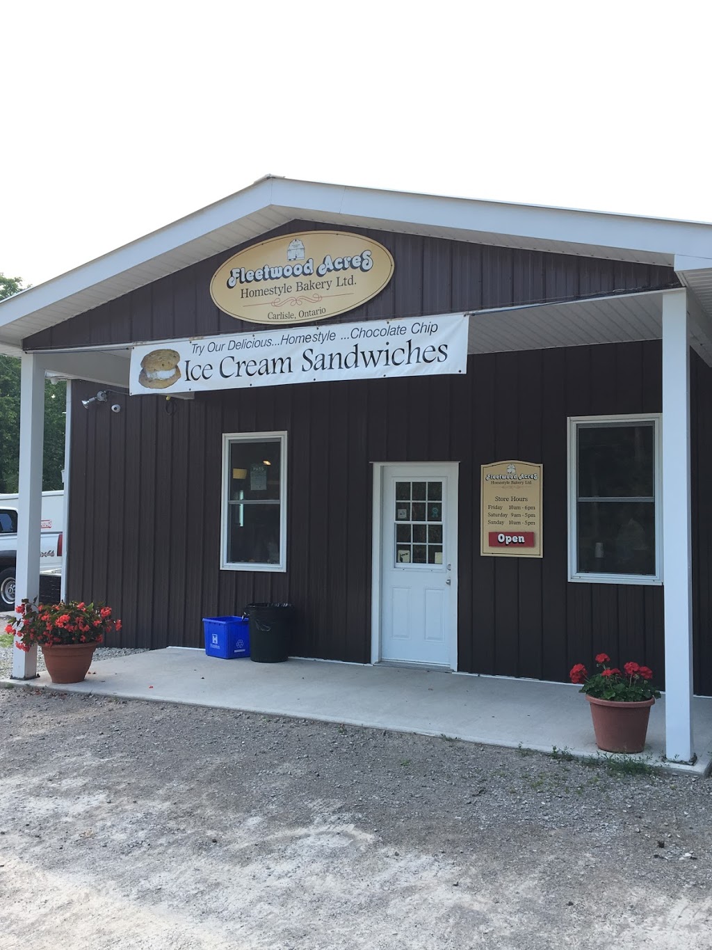 Fleetwood Acres Home Style Bakery Ltd | 1847 Centre Rd, Hamilton, ON L8N 2Z7, Canada | Phone: (905) 659-4545