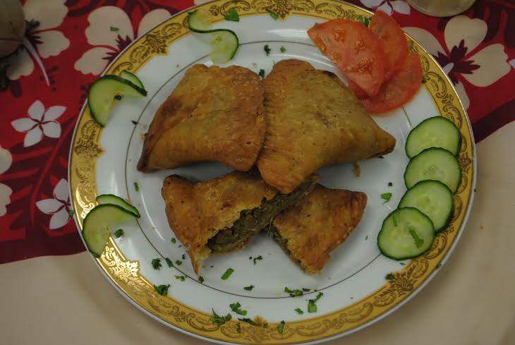 Al-Rahman Samosa King | 1335 Thurlow Rd, Victoria, BC V8S 1L6, Canada | Phone: (250) 896-4038