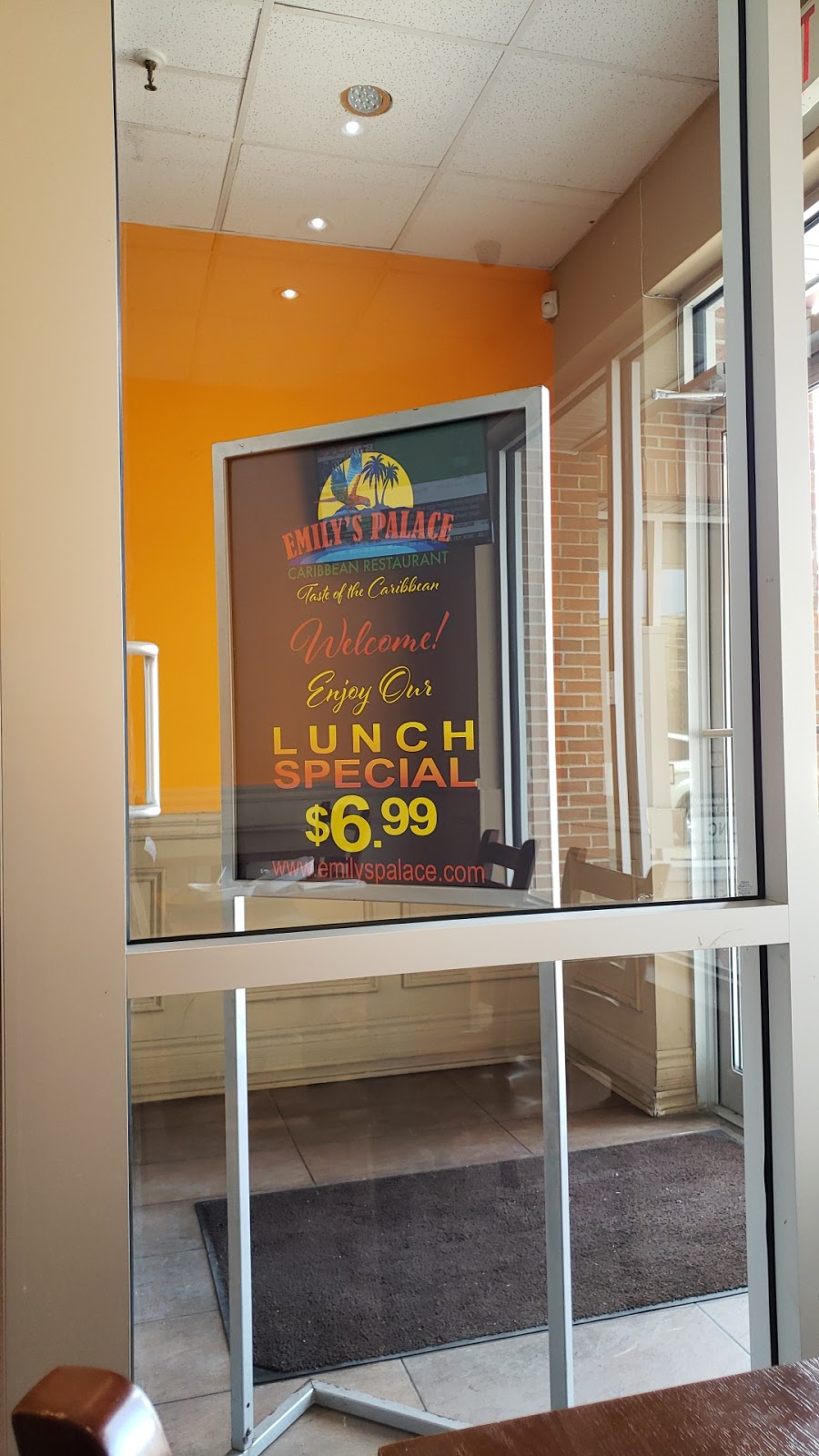 De Kings Caribbean Restaurant | 1520 Steeles Ave W, Concord, ON L4K 3B9, Canada | Phone: (905) 660-2211