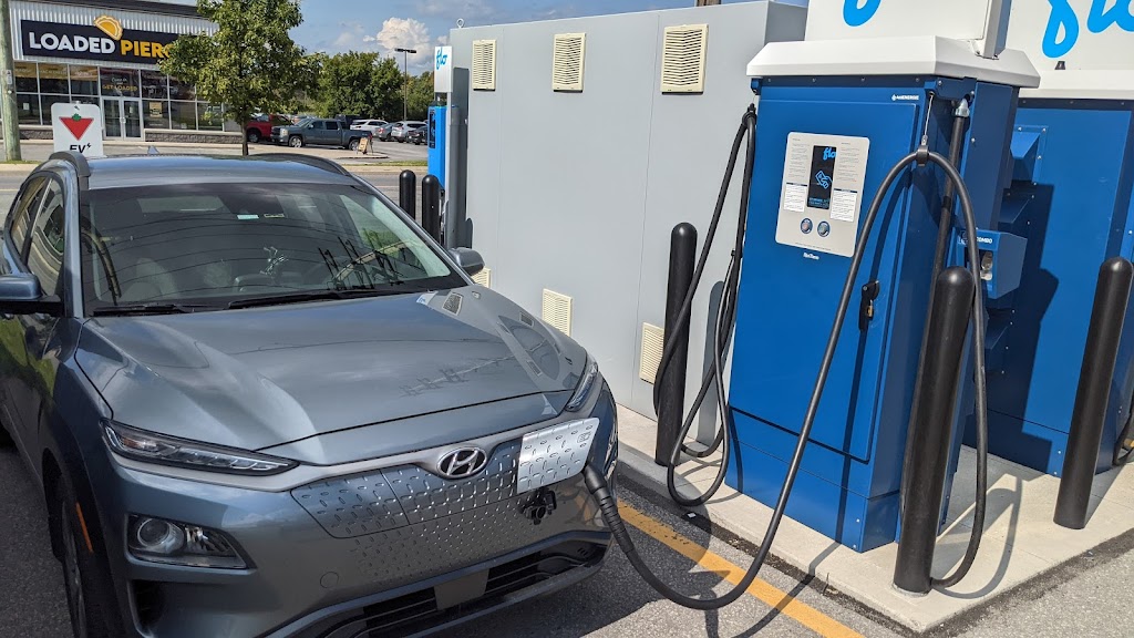 FLO Charging Station | 476 Centre St N, Napanee, ON K7R 1P8, Canada | Phone: (844) 825-3356