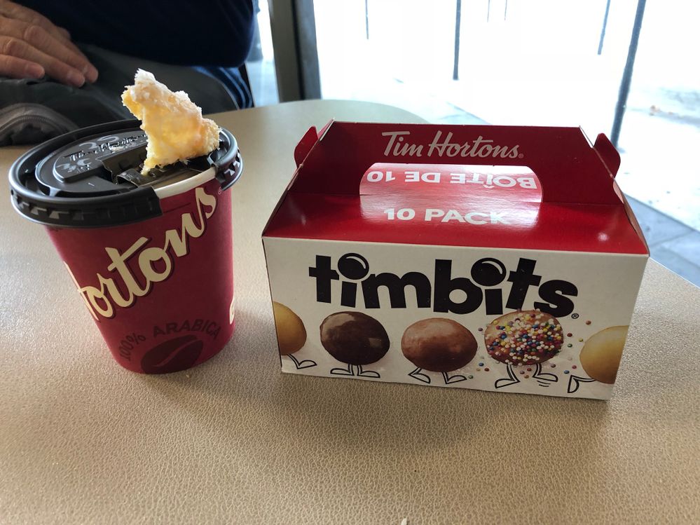 Tim Hortons | 555 Sherbourne St, Toronto, ON M4X 1W7, Canada | Phone: (647) 350-8432