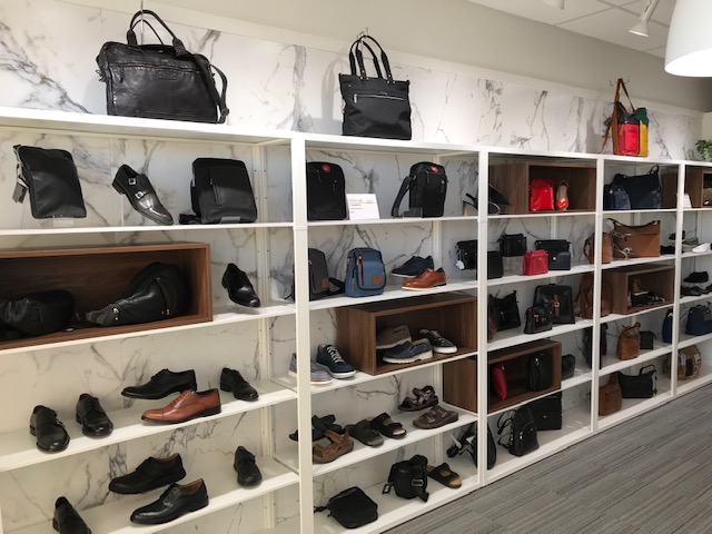 Chaussures Classico | 1392 Rue de Montarville, Saint-Bruno-de-Montarville, QC J3V 3T5, Canada | Phone: (450) 653-9410