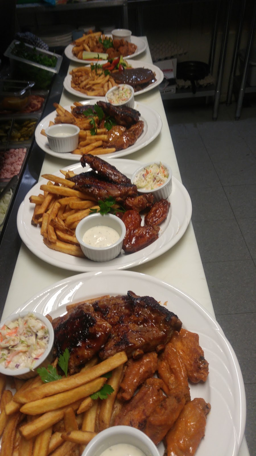 Exit 156 Port Severn Restaurant | 78 Lone Pine Rd, Port Severn, ON L0K 1S0, Canada | Phone: (705) 538-2941