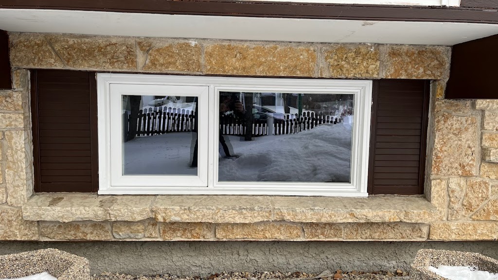 Arctic Star Windows | 50 Jodonndra Bay, Winnipeg, MB R2G 2R4, Canada | Phone: (204) 902-0103